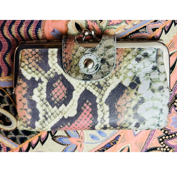 HOBO The Original Alice Leather Kisslock Trifold Frame Wallet Rare Bengal Python - Picture 1 of 5